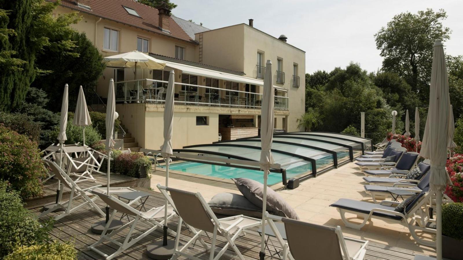 Logis Hotel Auberge De L'Etang Magnac-Bourg Exterior photo
